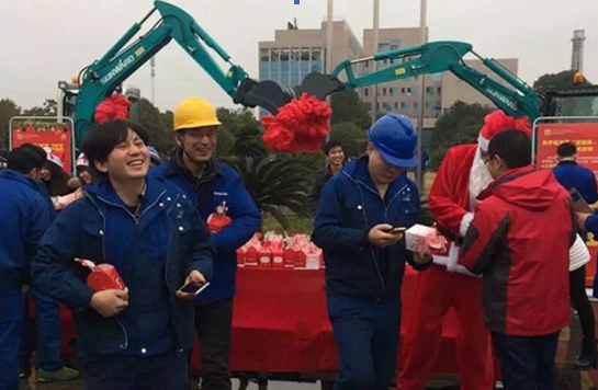 平安果驾到，好事要来到