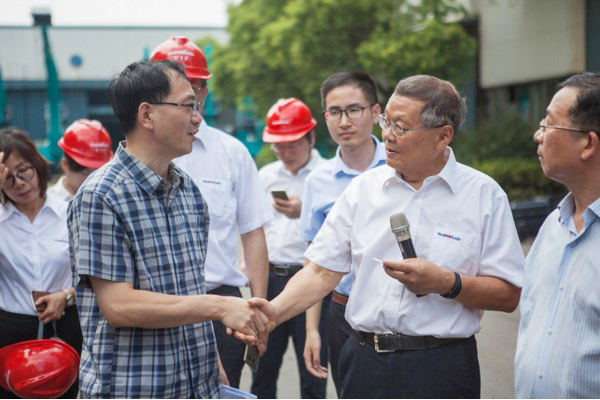 商务部相助司刘民强副司长一行调研尊龙凯时官网网址智能