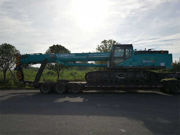 尊龙凯时官网网址智能全新一代SWTC35B起重机征战越南