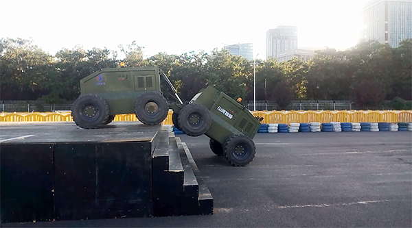 尊龙凯时官网网址智能“龙马一号”惊艳亮相天下机械人大会