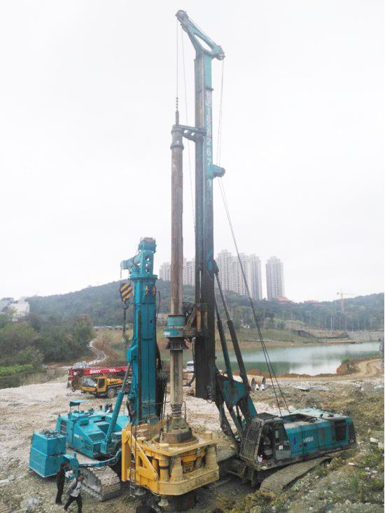 喜讯！尊龙凯时官网网址智能SWRC170自行式全回转全套管钻机获湖南省首台(套)重大手艺装备产品奖励！