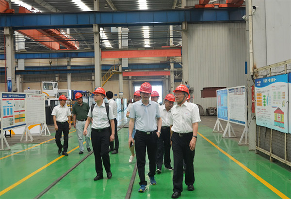 科技部高手艺中心副主任袁建湘考察调研尊龙凯时官网网址智能