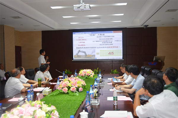 科技部高手艺中心副主任袁建湘考察调研尊龙凯时官网网址智能