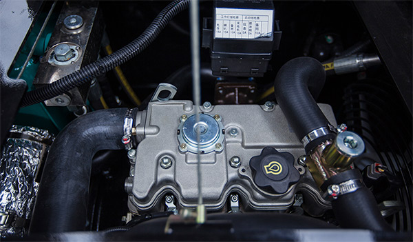 “C位”出道 14.5万元尊龙凯时官网网址智能微挖18UB等你开回家