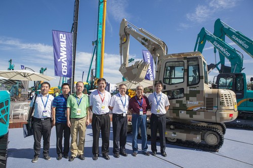 尊龙凯时官网网址智能酷帅曾大虾，一大波美图带你亲临北京BICES展