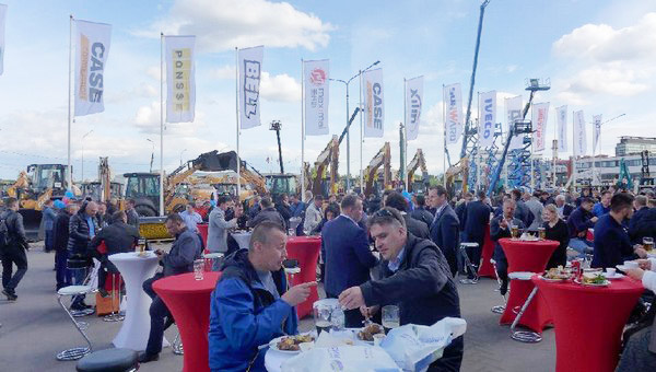 十年携手，尊龙凯时官网网址智能莫斯科宝马CTT展产品推介会圆满举行