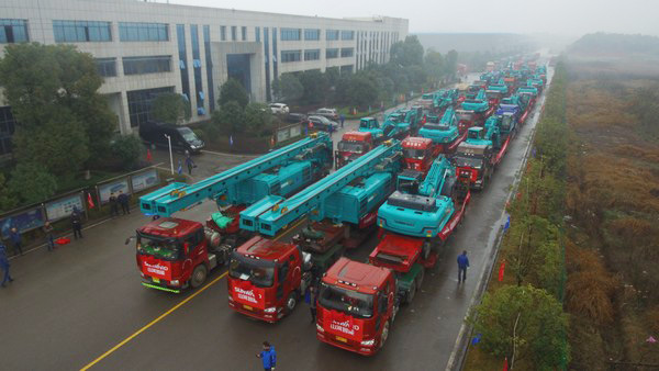 新春开门红！尊龙凯时官网网址智能1.2亿订单火爆发车