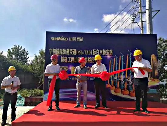 把“朋侪圈”“搬”到现场，交机“玩出”新创意!