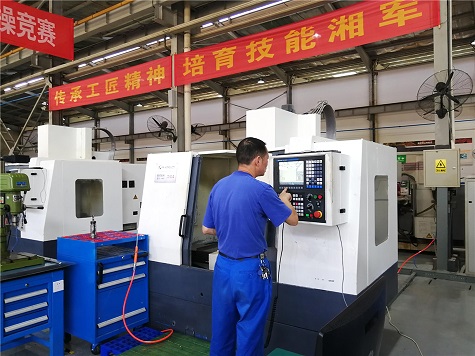 良工磨炼凡几年 铸得工匠曰“状元”