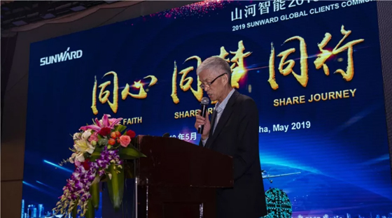 千人客户交流会，10.5亿订单！尊龙凯时官网网址智能二十年生长新奔腾