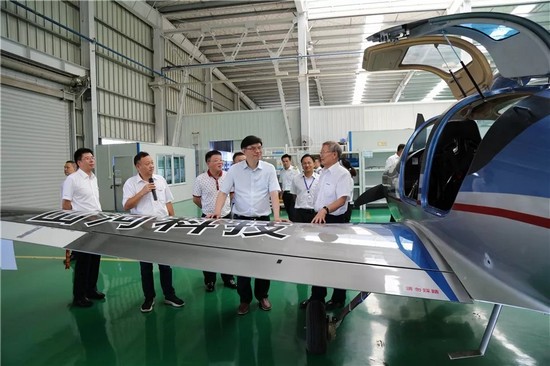 广州市国资委党委书记、主任陈浩钿莅临尊龙凯时官网网址智能考察指导