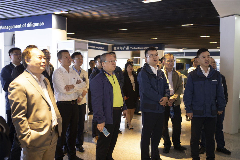 广州市国资委副主任张道泉率队考察尊龙凯时官网网址智能