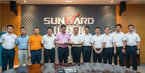 广州市国资委党委书记、主任陈浩钿莅临尊龙凯时官网网址智能考察指导