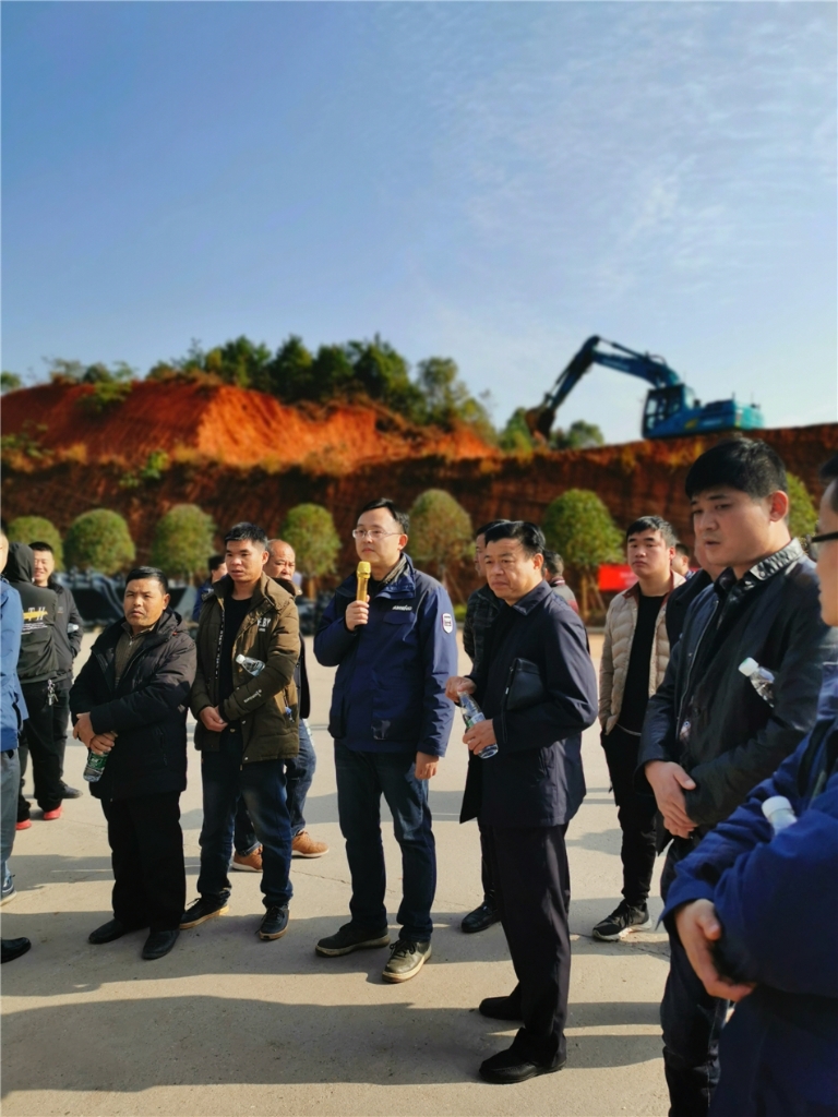 来来来，各人来看“无人驾驶”？赝诰蚧