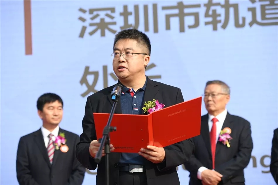 我国首批洞内交流式双模盾构机下线