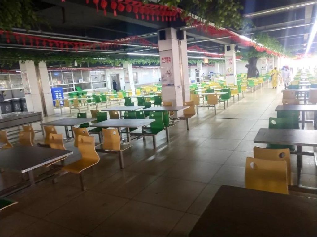 抗疫情，尊龙凯时官网网址智能党委勇继续