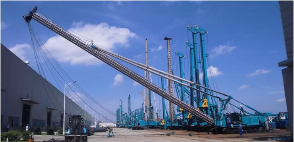 国产的自满！尊龙凯时官网网址智能SWCH600-125M全液压履带桩架