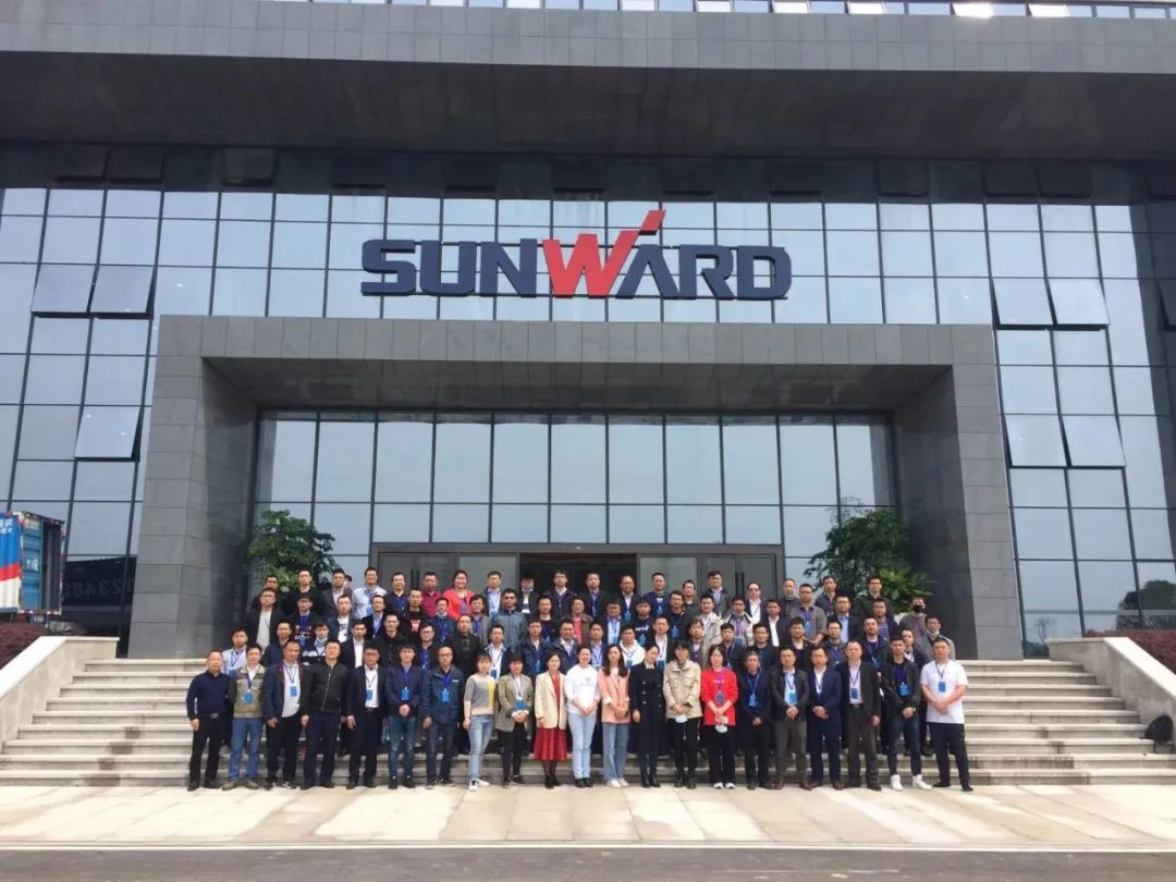 长沙工业机械人应用专题训练营到访尊龙凯时官网网址智能