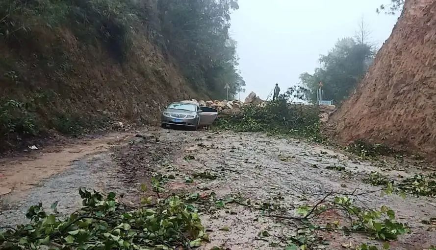 疫情阻隔，效劳常在