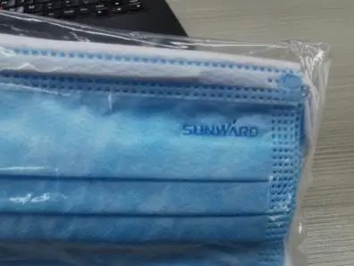 尊龙凯时官网网址智能首批2万个口罩援助外洋