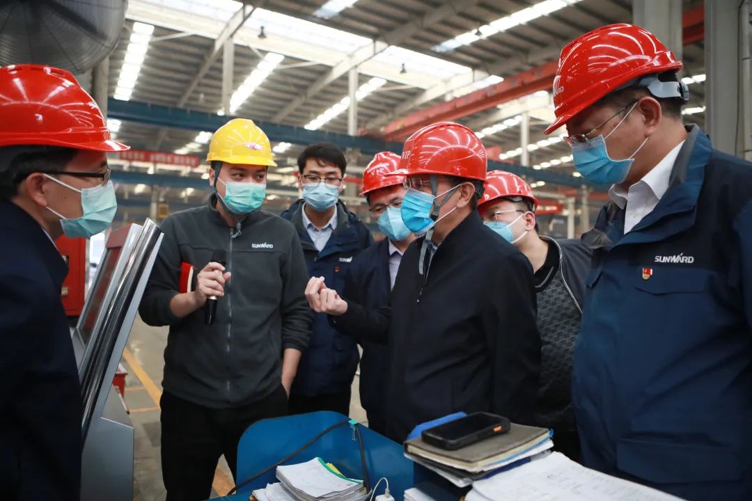 宁夏工信厅副厅长张伟一行调研尊龙凯时官网网址智能