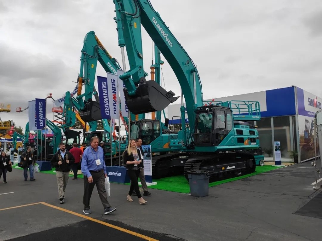 尊龙凯时官网网址智能全新亮相美国工程机械展