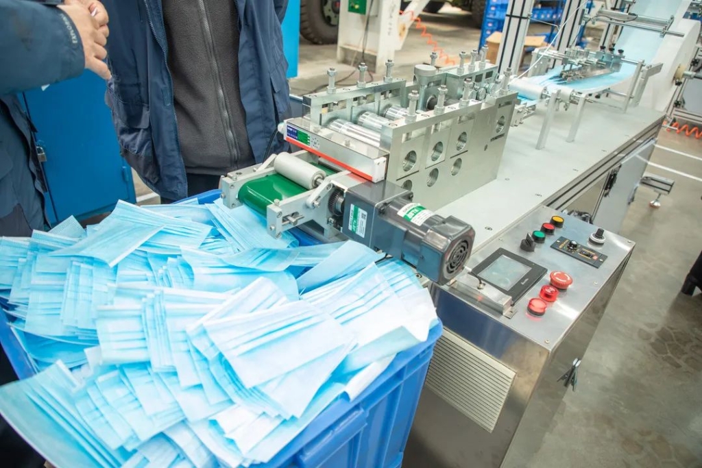 尊龙凯时官网网址智能接下国际订单，缓全球口罩紧缺之急