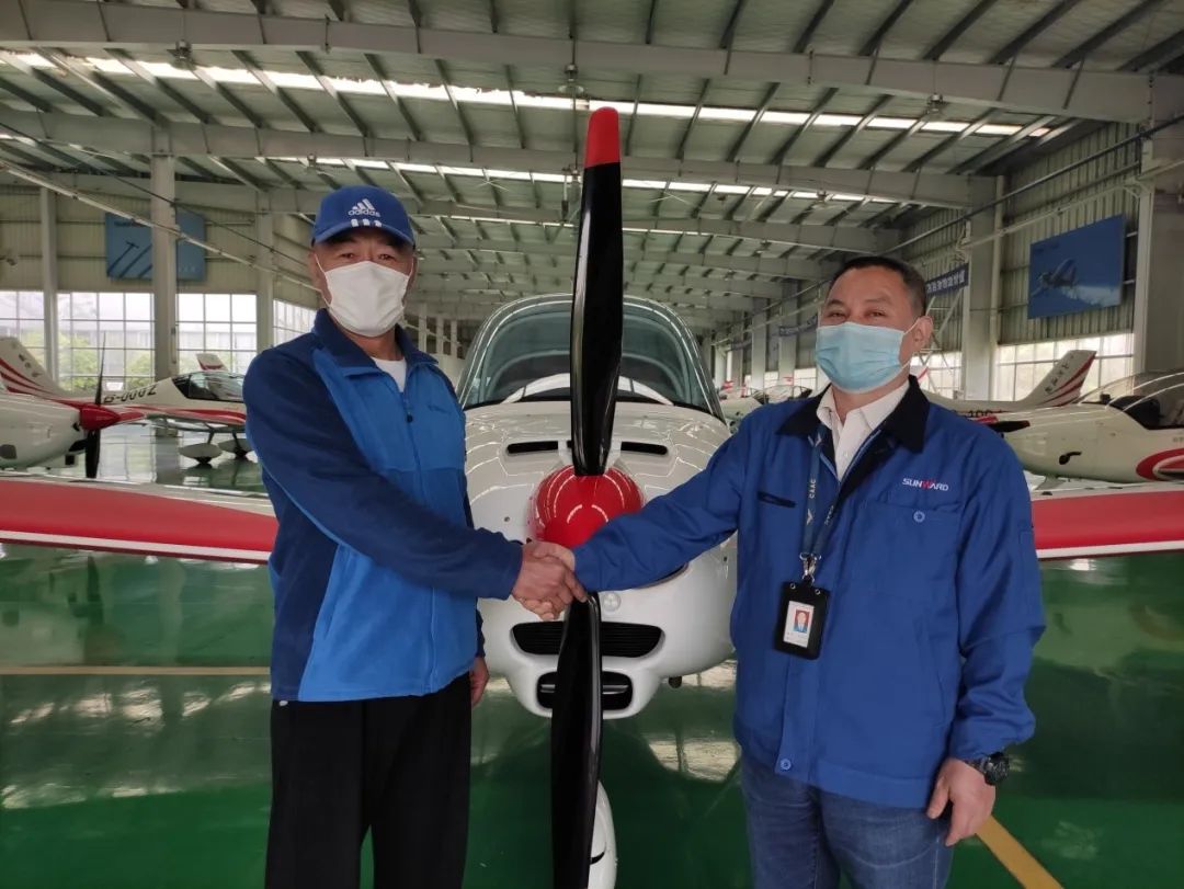 河南航行家：“我有‘八一’阿若拉！”