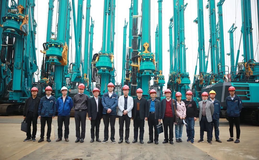 省工信行业事务中心杨卫华副主任一行莅临尊龙凯时官网网址智能调研