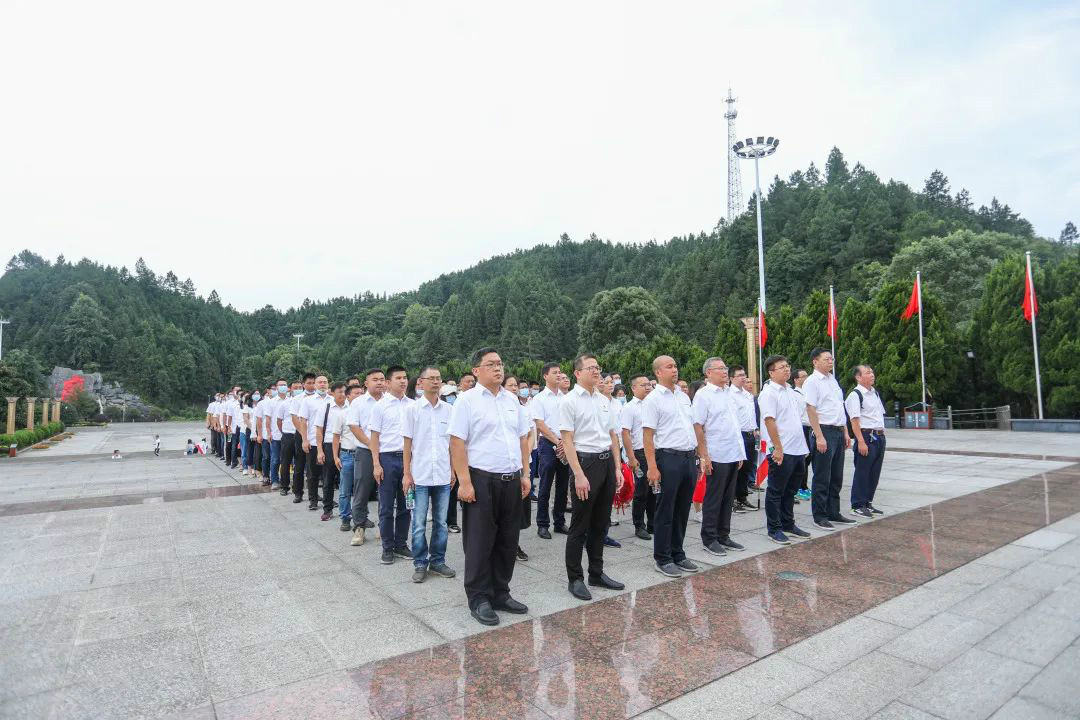 公正正直出清风正气，清廉自律塑优异形象——尊龙凯时官网网址智能开展中高层干部清廉教育活动