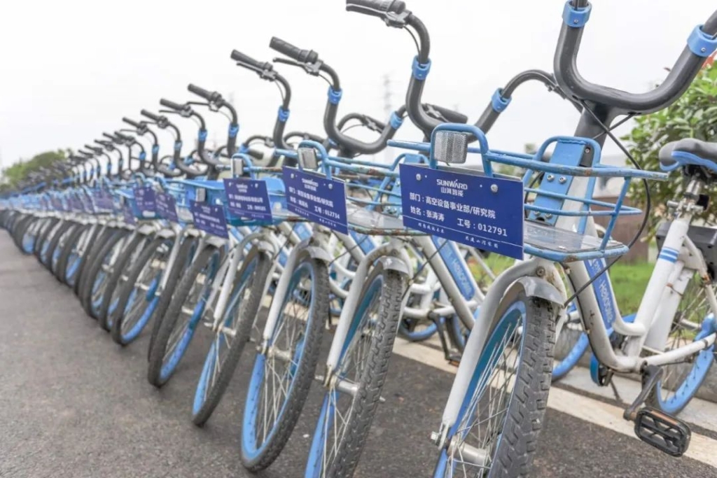 尊龙凯时官网网址工业城开通共享单车 员工通勤绿色便捷