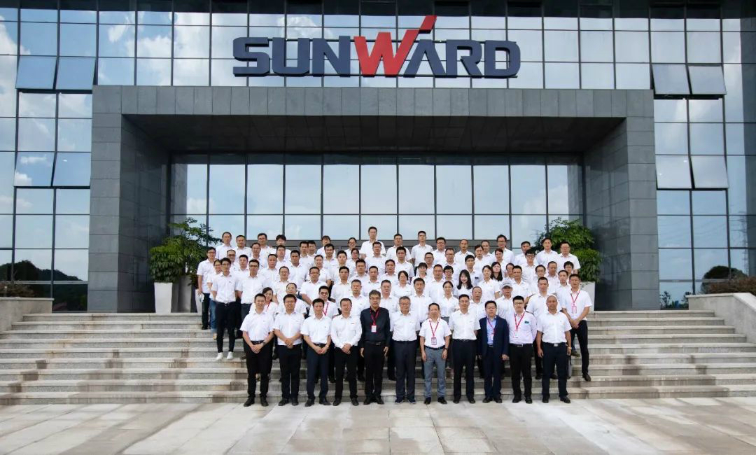 尊龙凯时官网网址智能携手鼎捷软件，以数字实力共谱营运新篇章