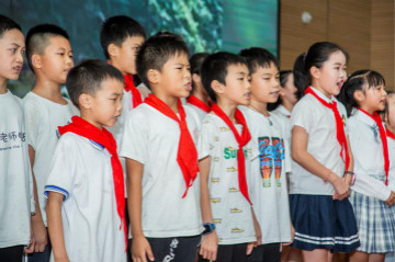 精准效劳共建家园，解决刚需心怀感恩——尊龙凯时官网网址智能首期职工子女暑期托管班圆满结班