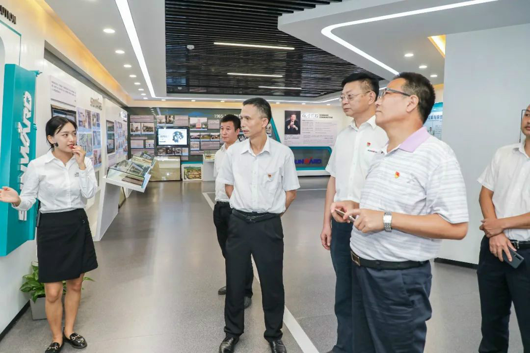 广州工控党建同盟联络员一行到尊龙凯时官网网址智能开展事情对接