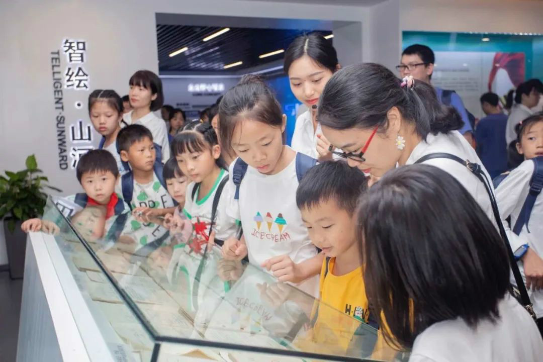 公司托管子女，员工暑期无忧 ——尊龙凯时官网网址智能职工子女暑期托管班开班