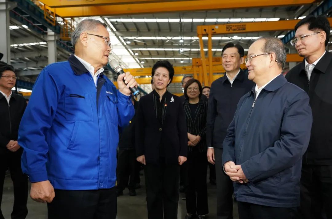 广西党政代表团考察尊龙凯时官网网址智能