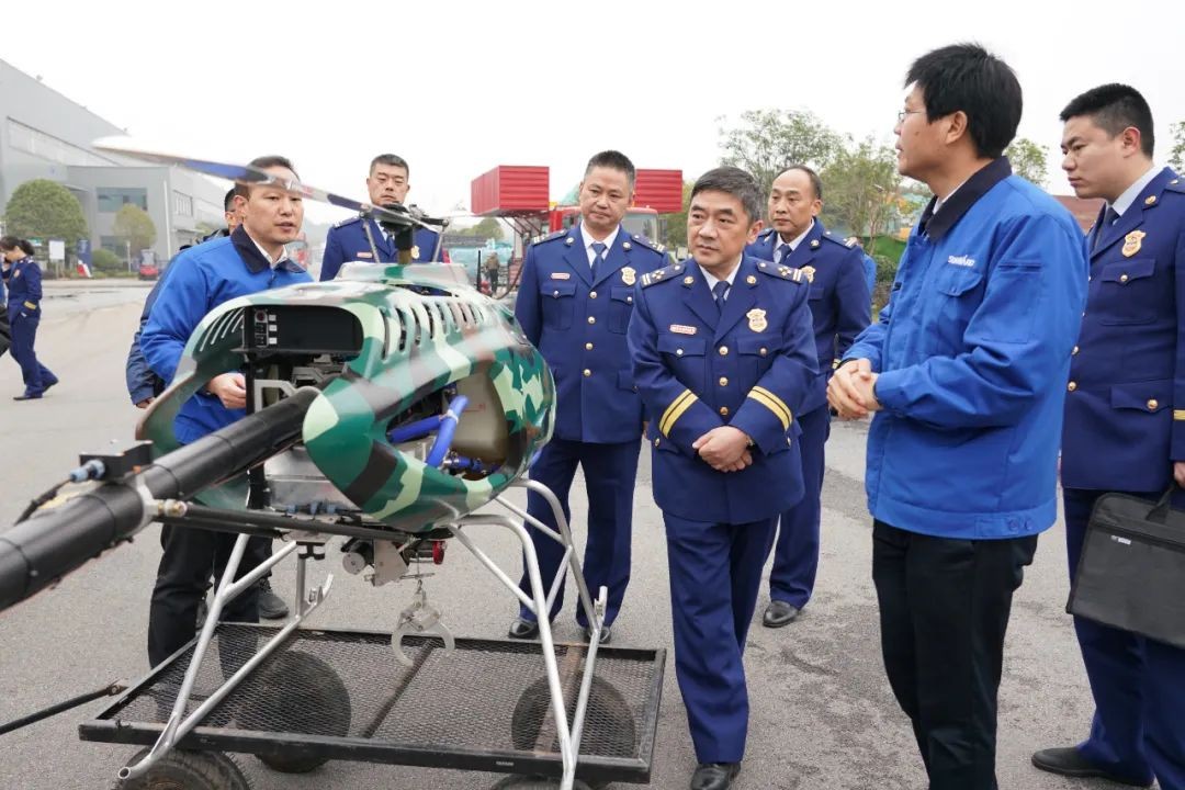 消防救援局考察尊龙凯时官网网址智能无人化应抢救援装备
