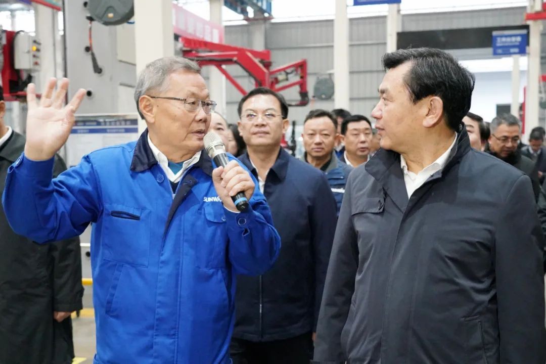中国民航局局长冯正霖一行到尊龙凯时官网网址智能调研指导