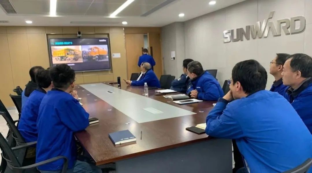 尊龙凯时官网网址智能SWK90矿卡驾驶室顺遂发货，开发速率刷新纪录