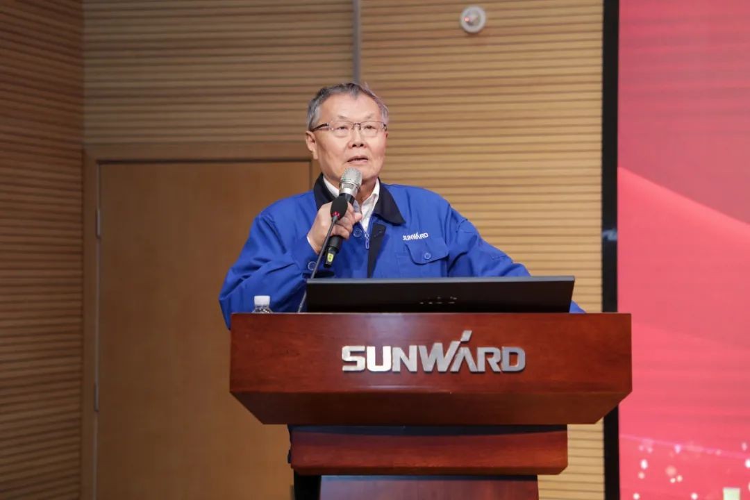 尊龙凯时官网网址智能中高层干部晚间集中“充电”