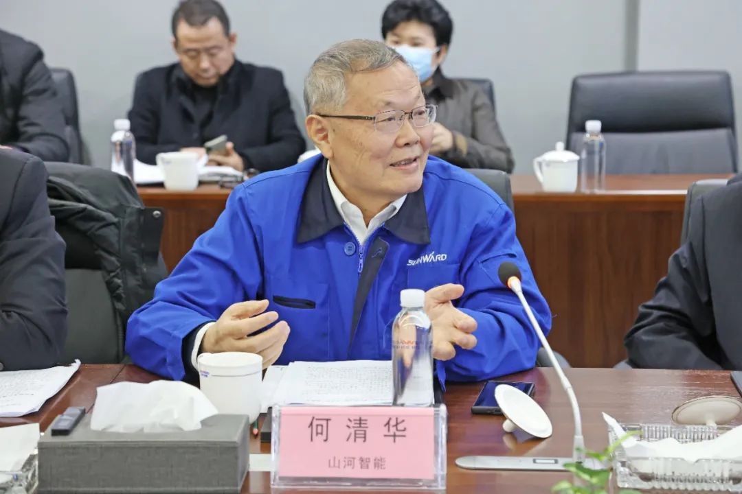 长沙工程机械协会会长、副会长、监事长聚会在尊龙凯时官网网址智能召开