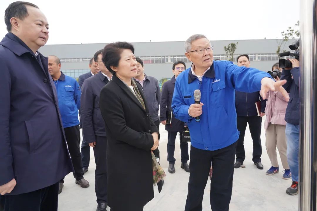 吴桂英调研尊龙凯时官网网址智能