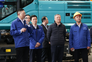 中国联通党组书记、董事长王晓初到访尊龙凯时官网网址智能
