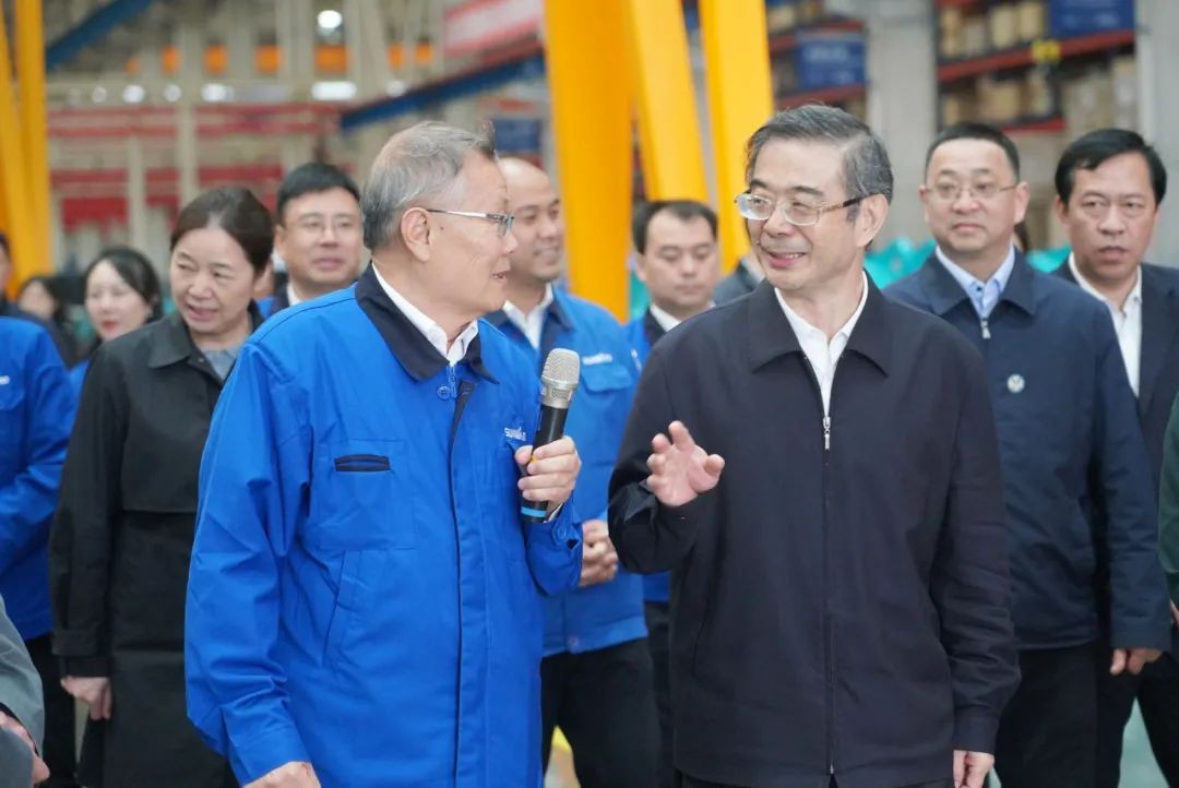 周强调研尊龙凯时官网网址智能：增强知识产权； 效劳立异驱动生长