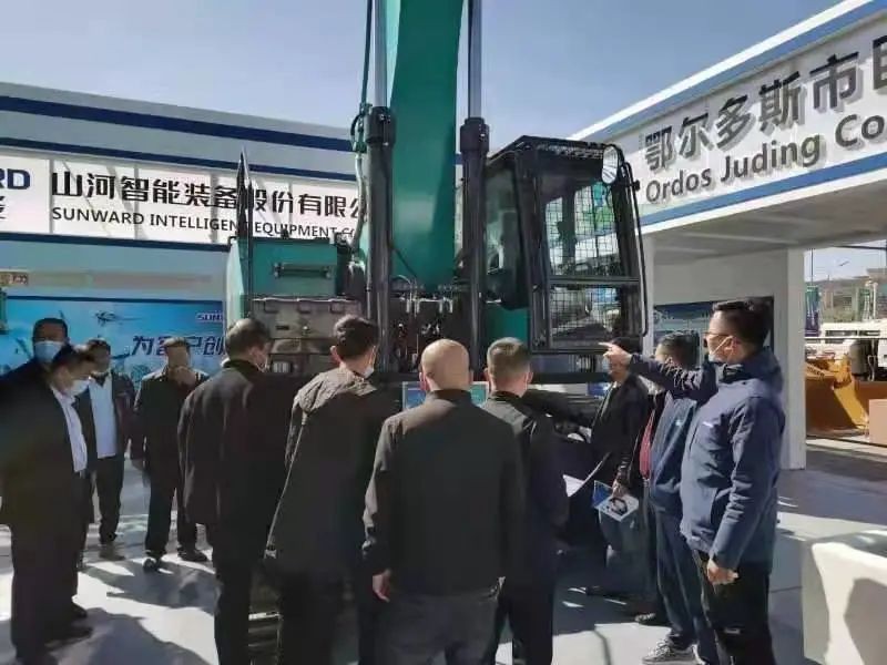 尊龙凯时官网网址智能绿巨人闪亮登场鄂尔多斯国际煤博会
