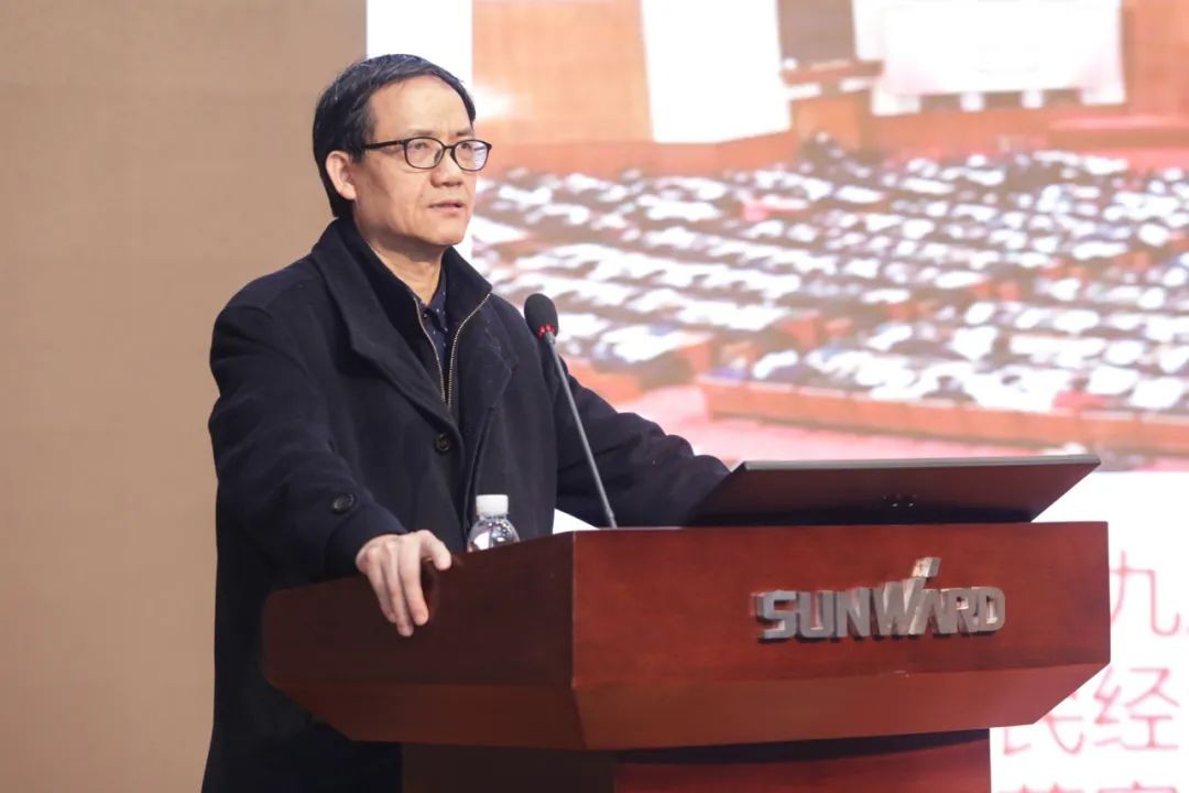 尊龙凯时官网网址智能中高层干部晚间集中“充电”