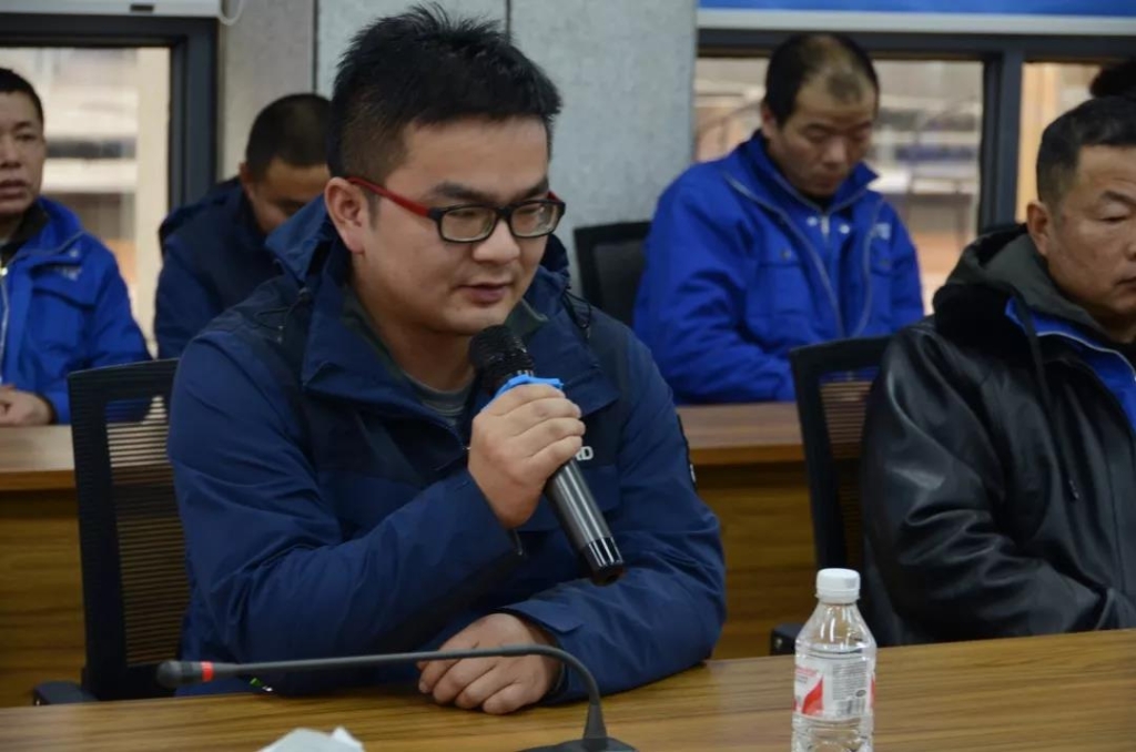 尊龙凯时官网网址智能召开春节难题职工座谈会