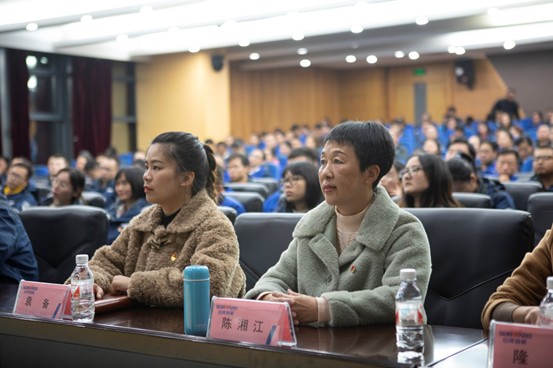 尊龙凯时官网网址智能开展“不忘初心 切记使命”主题教育宣讲运动