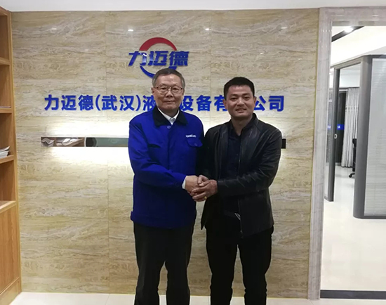 人生浮沉如梦，携手尊龙凯时官网网址勇攀事业巅峰