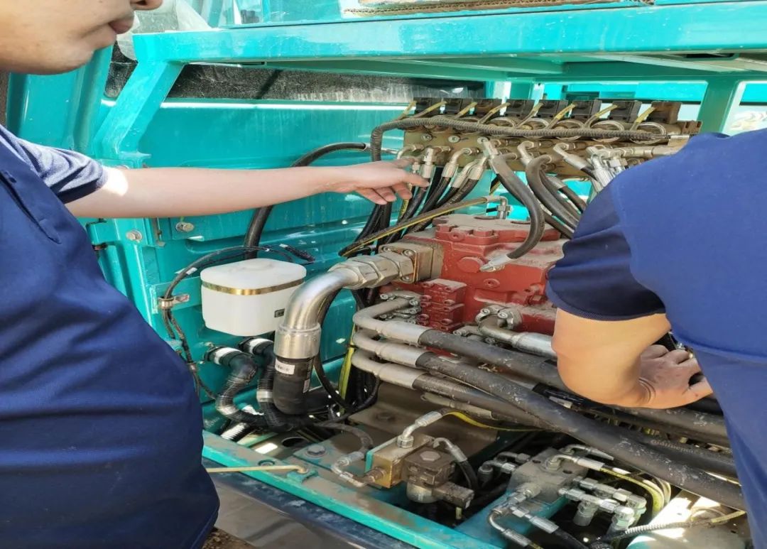 茫茫大西北，浓浓尊龙凯时官网网址情！尊龙凯时官网网址智能全球效劳万里行走进西北